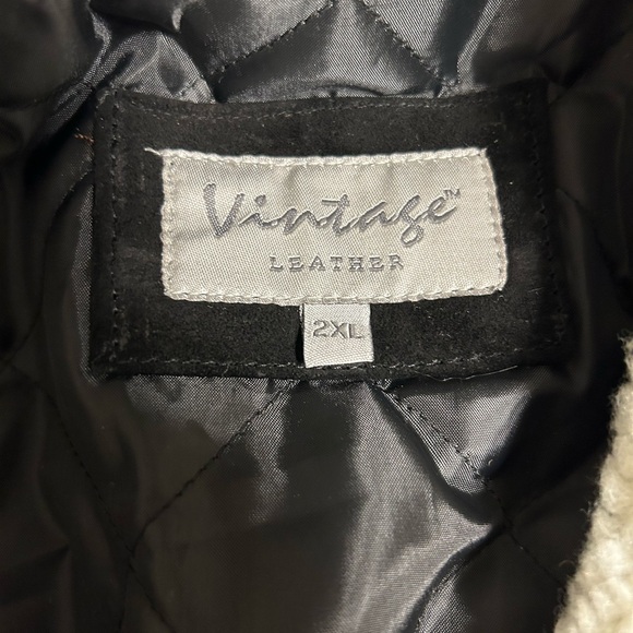 Vintage Leather Jacket - Picture 4 of 5